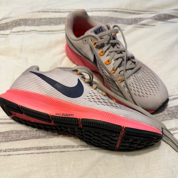 Nike Zooms Shoes Like New - Picture 1 of 4